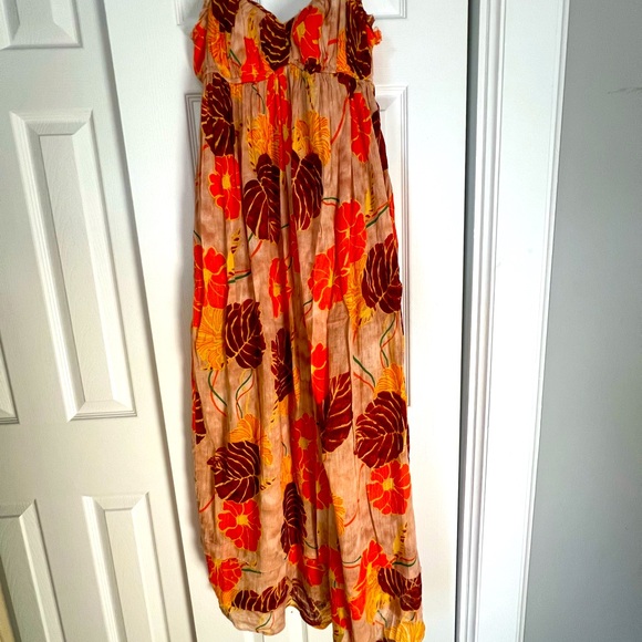 Urban Outfitters Dresses & Skirts - Beautiful dress